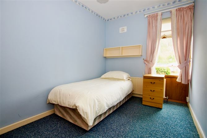 Lia Fail, Moor View, Athlone, Co. Westmeath