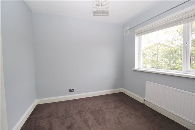 21 Pinebrook Lawn, Hartstown, Dublin 15