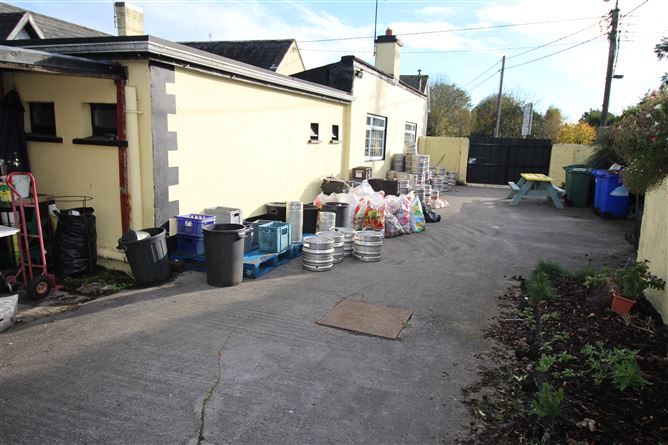 The High Chaparral, Geashill, Offaly