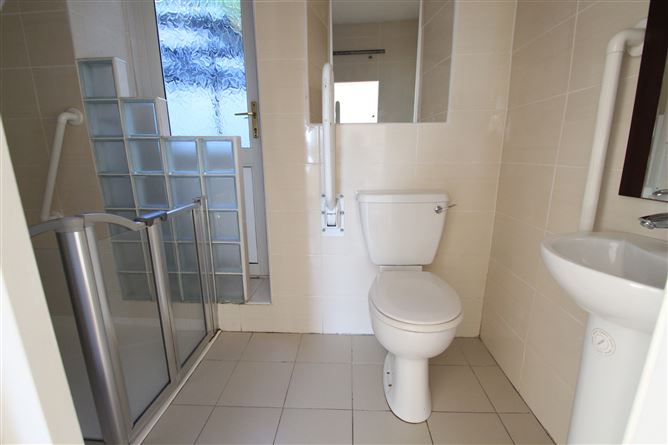 23 Victoria Terrace, Glenbrook, Cork