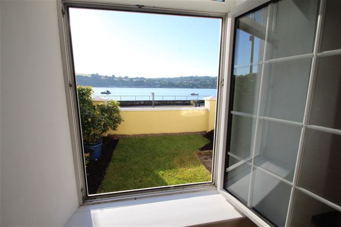 23 Victoria Terrace, Glenbrook, Cork