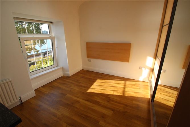 23 Victoria Terrace, Glenbrook, Cork