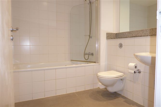 2 Virginia Hall, Belgard Square, Tallaght, Dublin 24