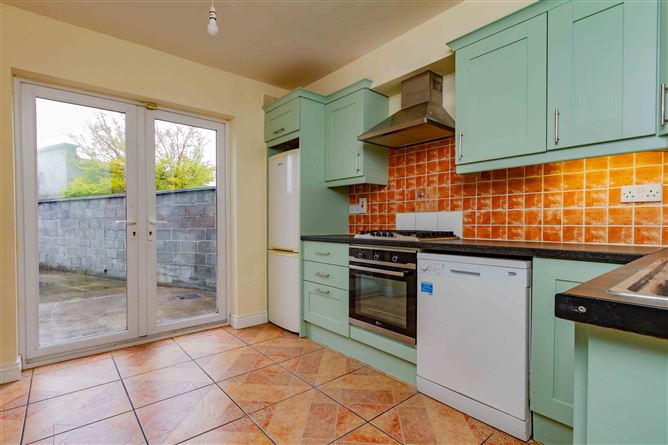 8b Walkinstown Green, Walkinstown, Dublin 12