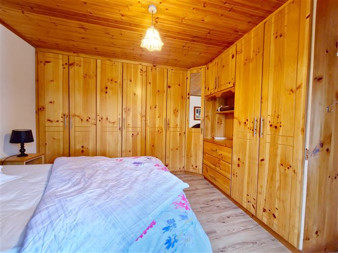 Ballinlobaunn Cottage,, Crossmolina, Mayo