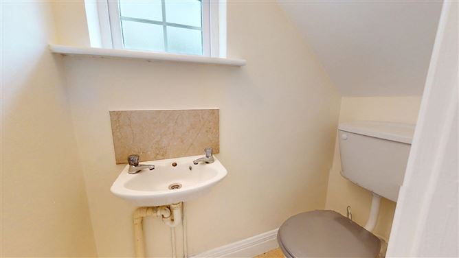 2 The Willows, Castlebar, Co. Mayo