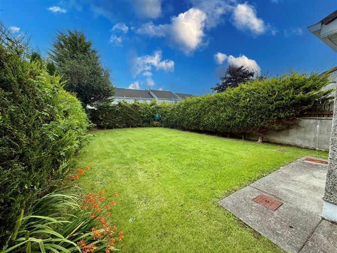 2 The Willows, Castlebar, Co. Mayo