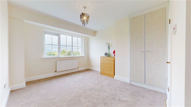 2 The Willows, Castlebar, Co. Mayo