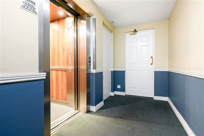 166 Custom Hall, Gardiner Street, Dublin 1