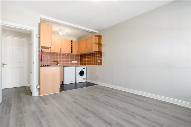 166 Custom Hall, Gardiner Street, Dublin 1