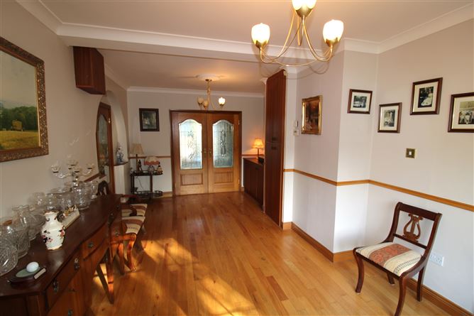 14 Highfield Park, Leixlip, Kildare