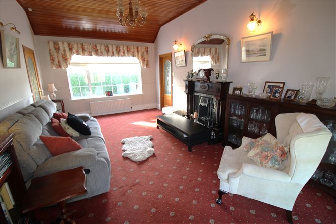 14 Highfield Park, Leixlip, Kildare