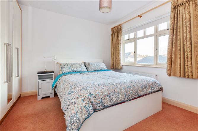 2B Foxfield Park, Raheny,   Dublin 5