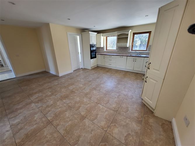 5 Radharc Na Baile, Drumshanbo, Leitrim