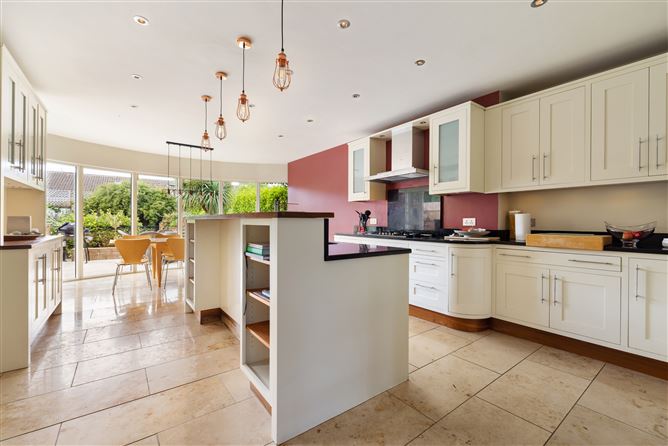 136 Foxrock Park, Foxrock, Dublin 18