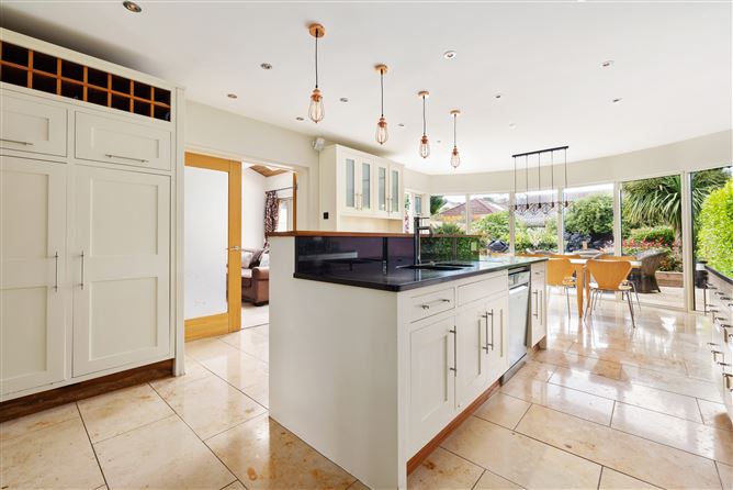 136 Foxrock Park, Foxrock, Dublin 18
