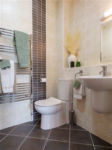 49 Abhainn Na Ri, Oranmore, Galway