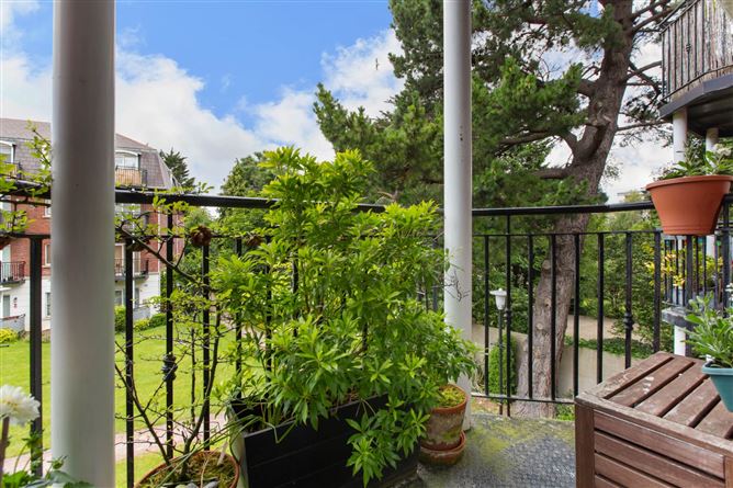 142 Westminster, Castle Court, Kilgobbin Wood, Sandyford, Dublin 18, County Dublin