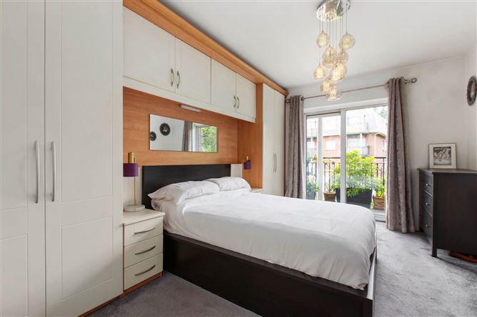 142 Westminster, Castle Court, Kilgobbin Wood, Sandyford, Dublin 18, County Dublin