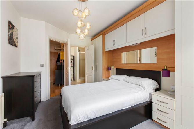 142 Westminster, Castle Court, Kilgobbin Wood, Sandyford, Dublin 18, County Dublin