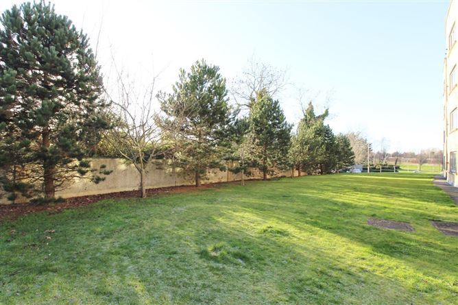 21 Kinsella Hall, Collegewood, Castleknock, Dublin 15