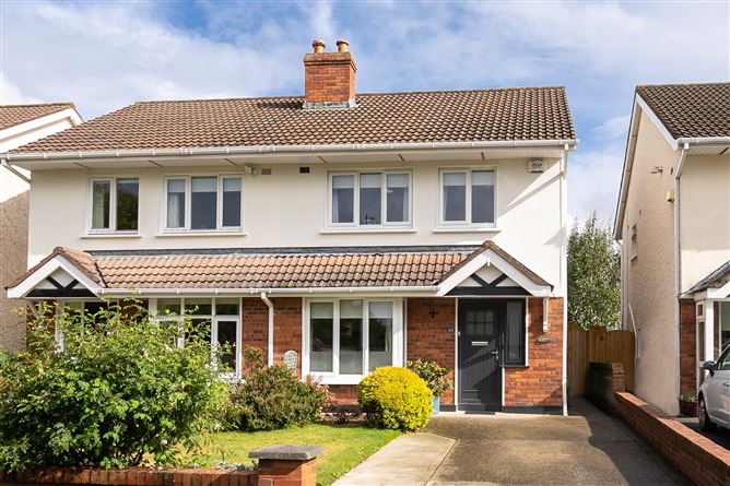 24 Glencairn Grove, The Gallops, Leopardstown, Dublin 18