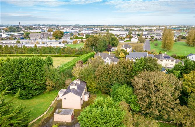 Rosehill House, Golf Links Road, Roscommon, Co. Roscommon