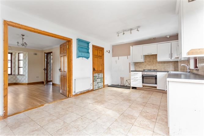 6 The Walk, Cnoc na Greine, Kilcullen, Kildare
