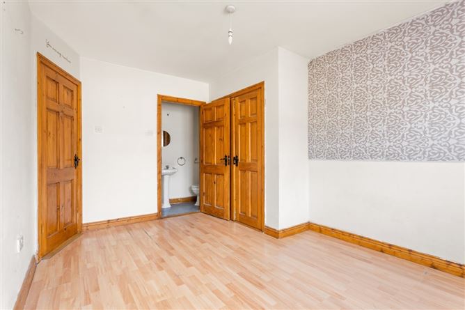 6 The Walk, Cnoc na Greine, Kilcullen, Kildare