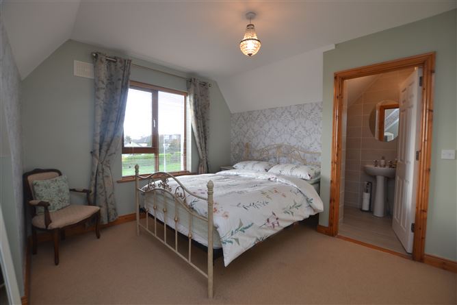 8 Middletown Valley, Riverchapel, Courtown, Wexford