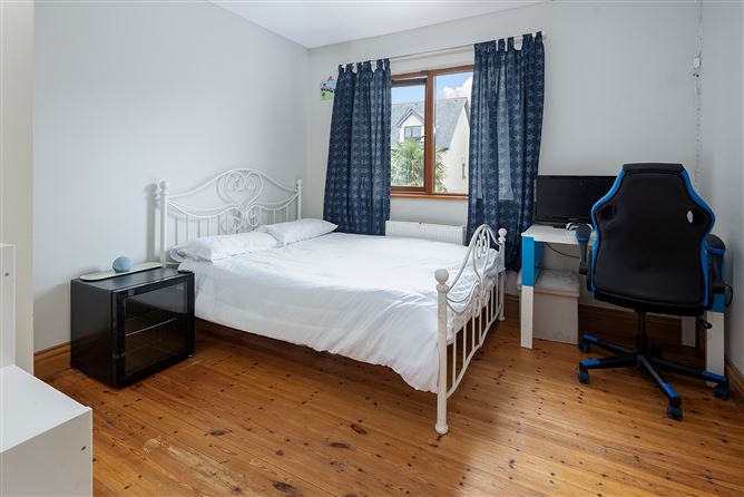 30 The Crescent, Castlerock, Midleton, Cork