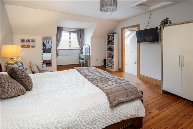 30 The Crescent, Castlerock, Midleton, Cork