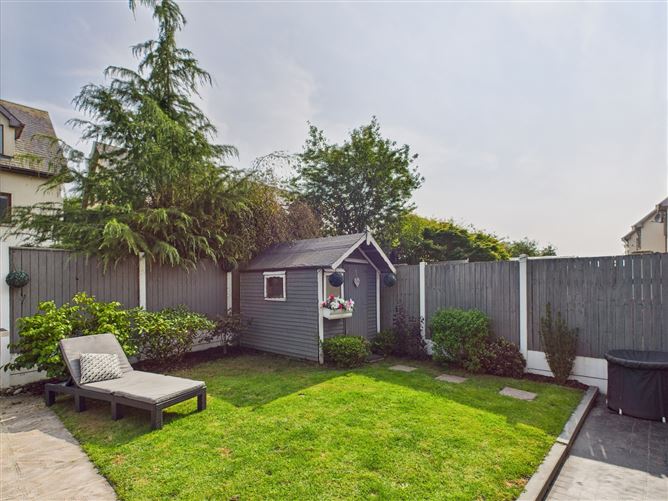 30 The Crescent, Castlerock, Midleton, Cork