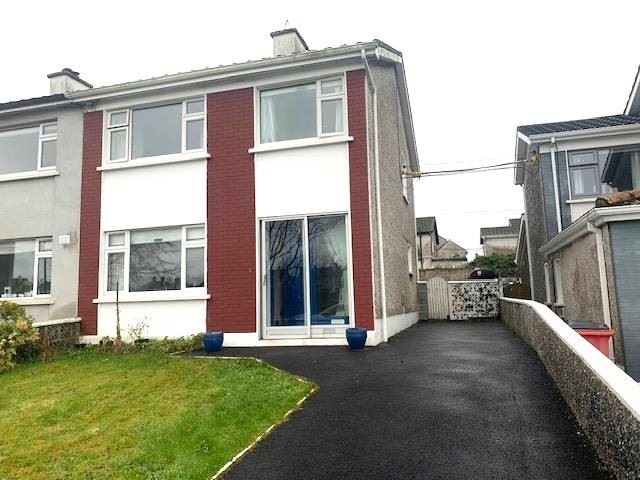 12 Beechmount Road, Highfield Park, Shantalla, Galway City