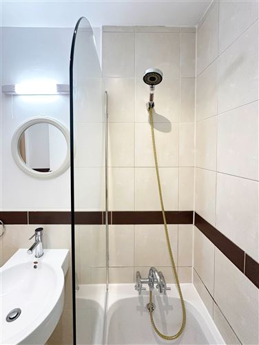 17 The Crescent, Carrickmines, Dublin 18