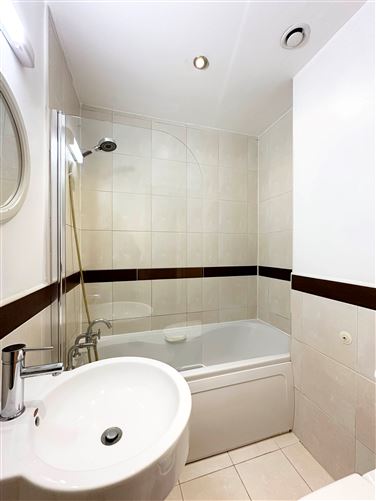 17 The Crescent, Carrickmines, Dublin 18