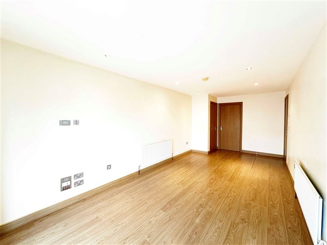 17 The Crescent, Carrickmines, Dublin 18