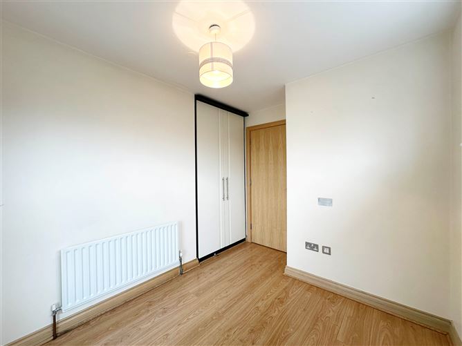 17 The Crescent, Carrickmines, Dublin 18