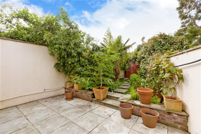 97 Foxrock Avenue, Blackrock, Co. Dublin