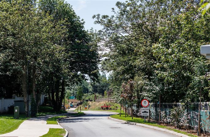 24 Long Meadows, Old Sion Road, Kilkenny
