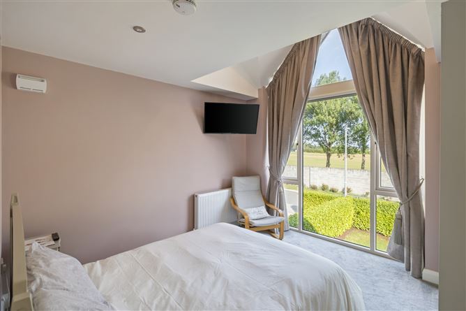 Photo 9 of 18 — 41 Seaview Way, Cnoc Na Mara, Blackrock, Co. Louth