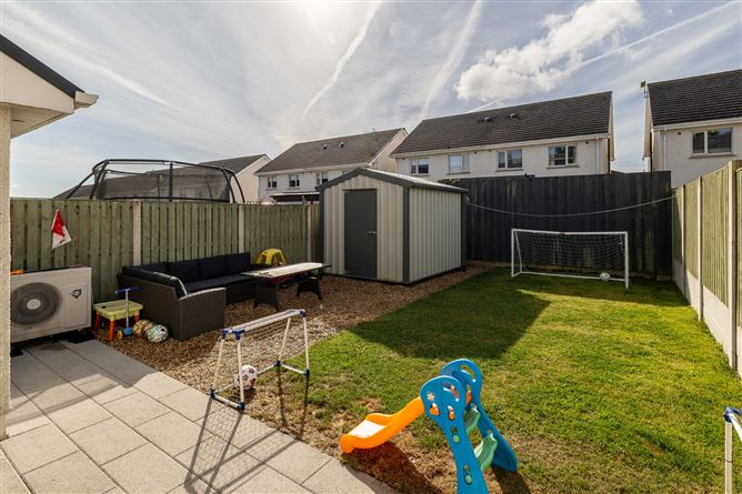 Photo 13 of 18 — 41 Seaview Way, Cnoc Na Mara, Blackrock, Co. Louth