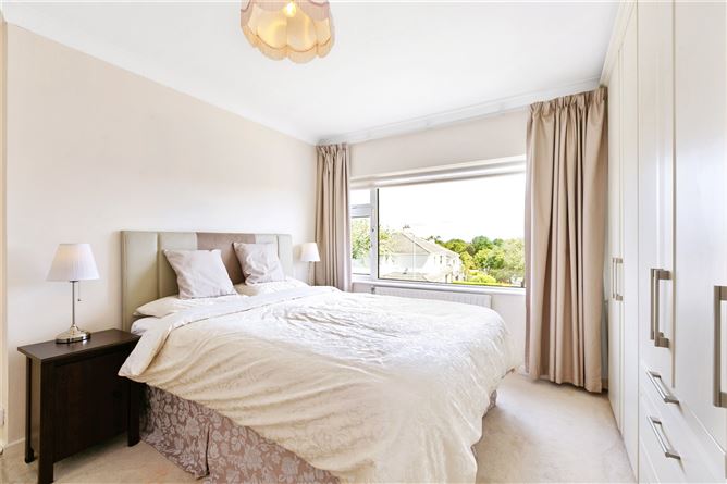 16 Park Drive, The Park, Cabinteely, Dublin 18