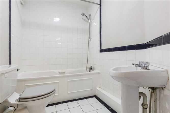 10 Packenham, Sloperton, Monkstown, Co. Dublin