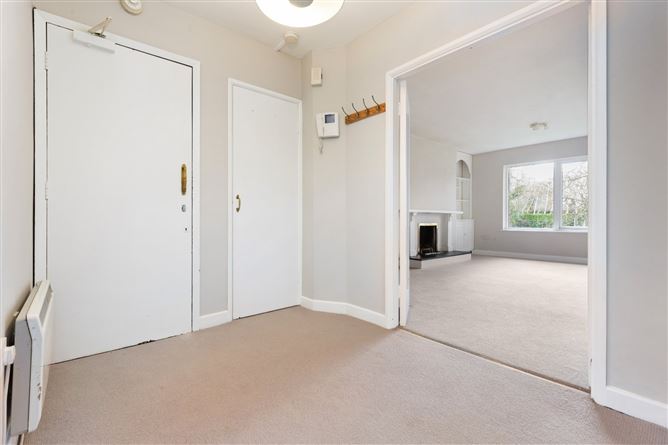 10 Packenham, Sloperton, Monkstown, Co. Dublin