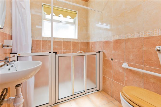 45 Mountdown Park, Manor Estate, Dublin 12