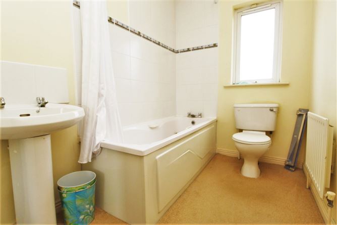 4 Rosedale Drive, Clonee, Dublin 15