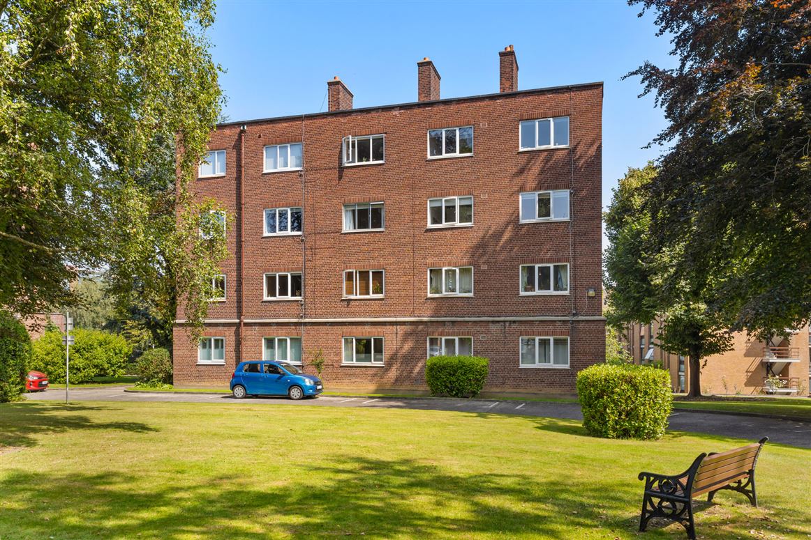 102 Cedar House, Mespil Estate, Sussex Road, Dublin 4