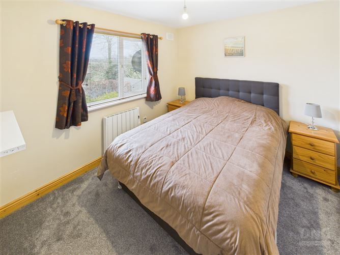 19 Oakfield, Tullamore, Co. Offaly