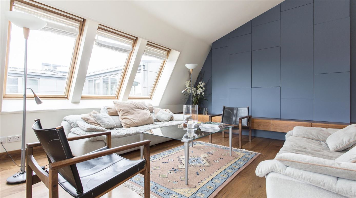 A Lofty Blue,London,Greater London,United Kingdom